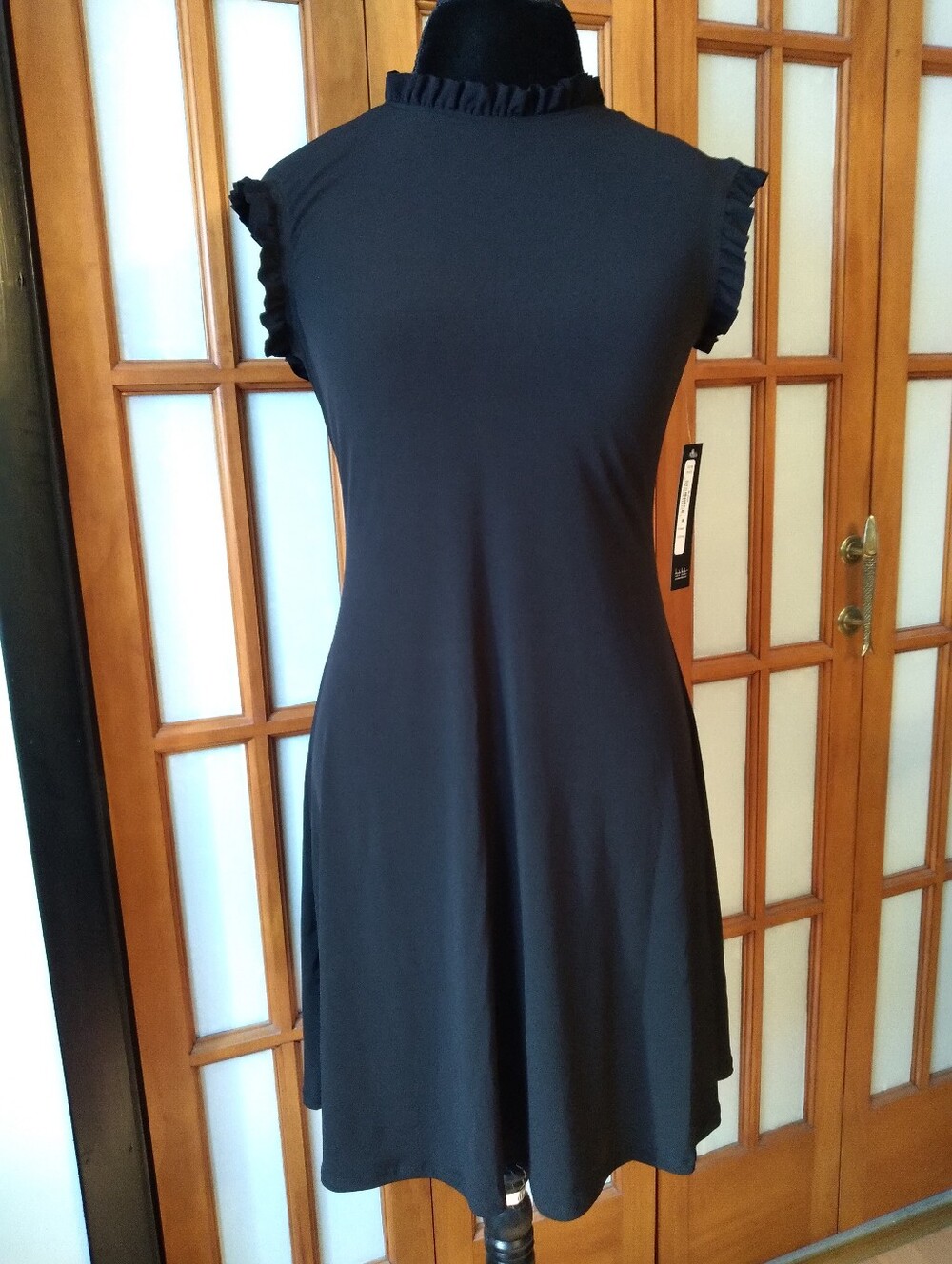New Nicole Miller Black Ruffeled Shift Dress, High Neck Sz M NWT